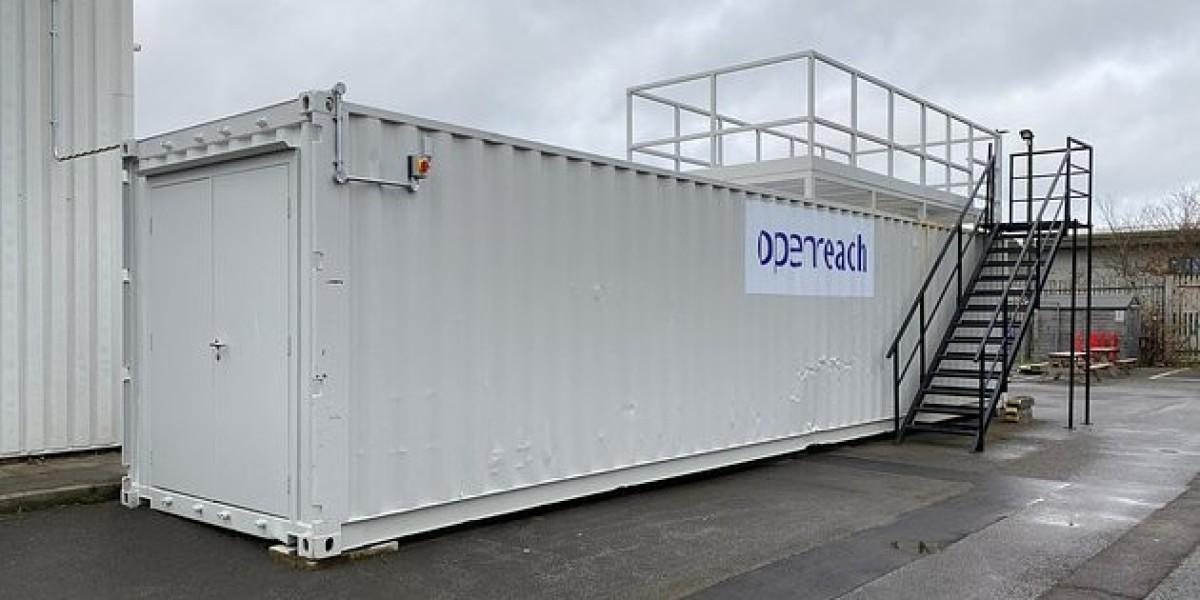 Exploring the Market for Containers for Sale in the UK