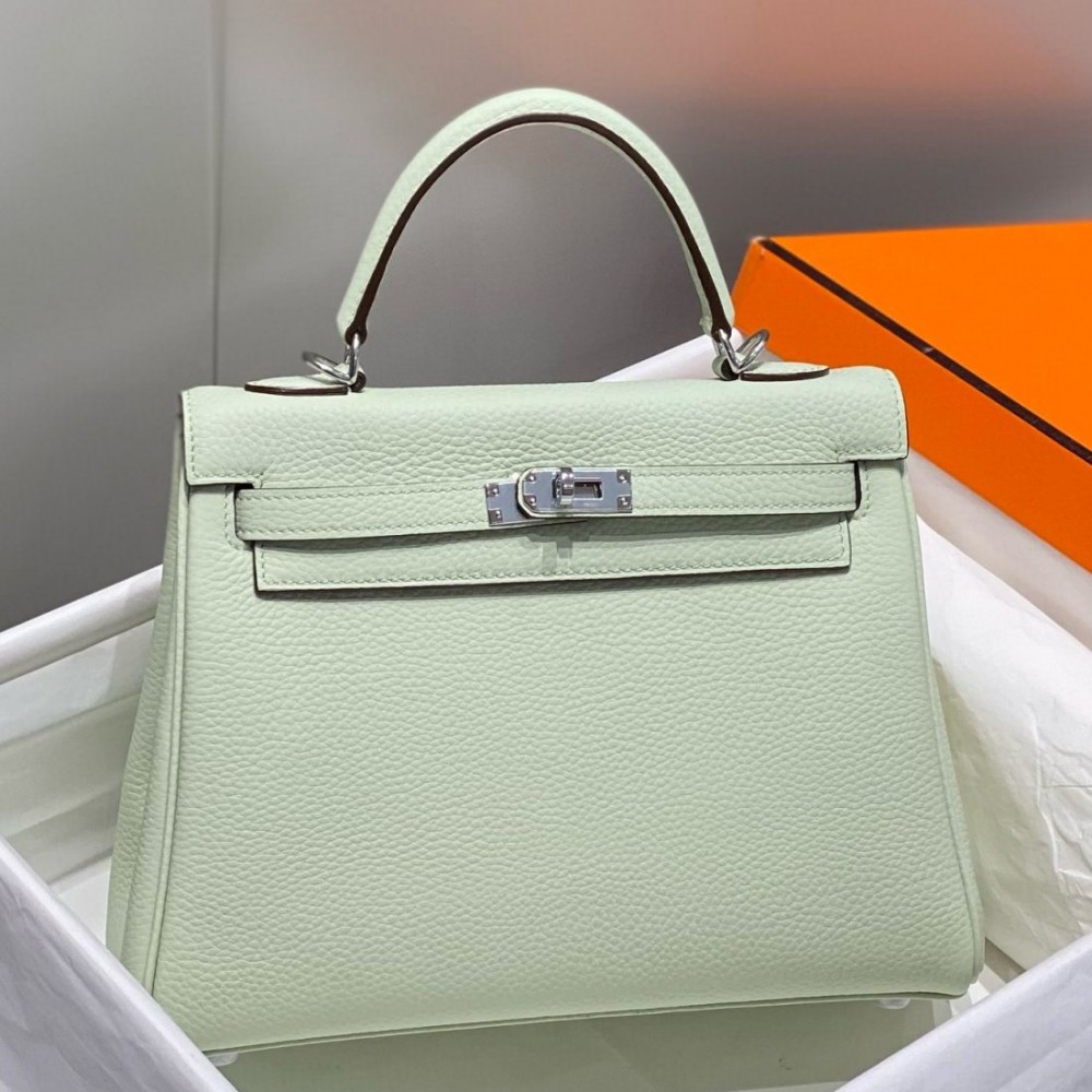 High Quality Replica Hermes Kelly 25cm Retourne Bag In Vert Fizz Clemence Leather $ 319 USD